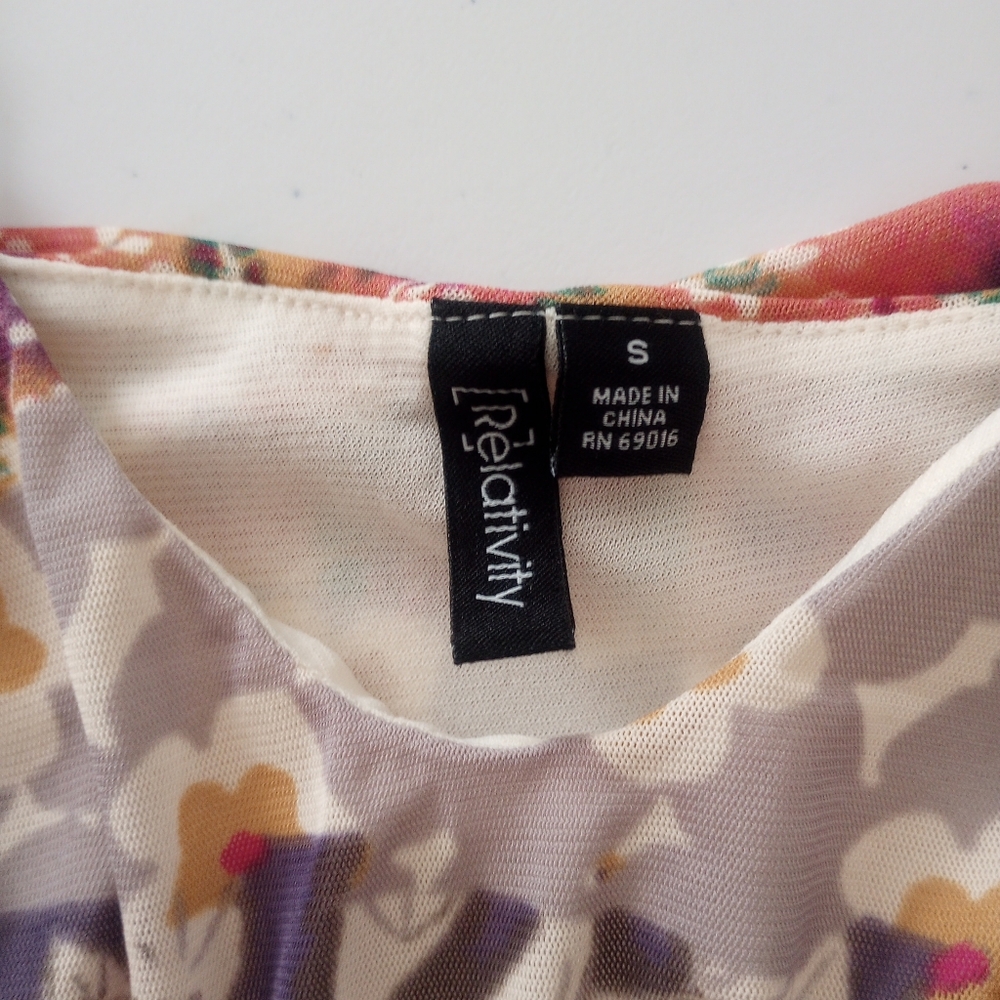 Relativity Boho Ruffled Top - Picture 2 of 4